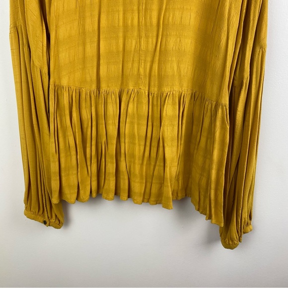 Time & Tru Ruffled Gauzy Babydoll Mustard Top Size XL Long Sleeve Boho Blouse - Picture 9 of 12